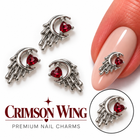 Nail Art Crimson Wing – inimi roșii cu aripi argintii, cu exemplu pe unghie