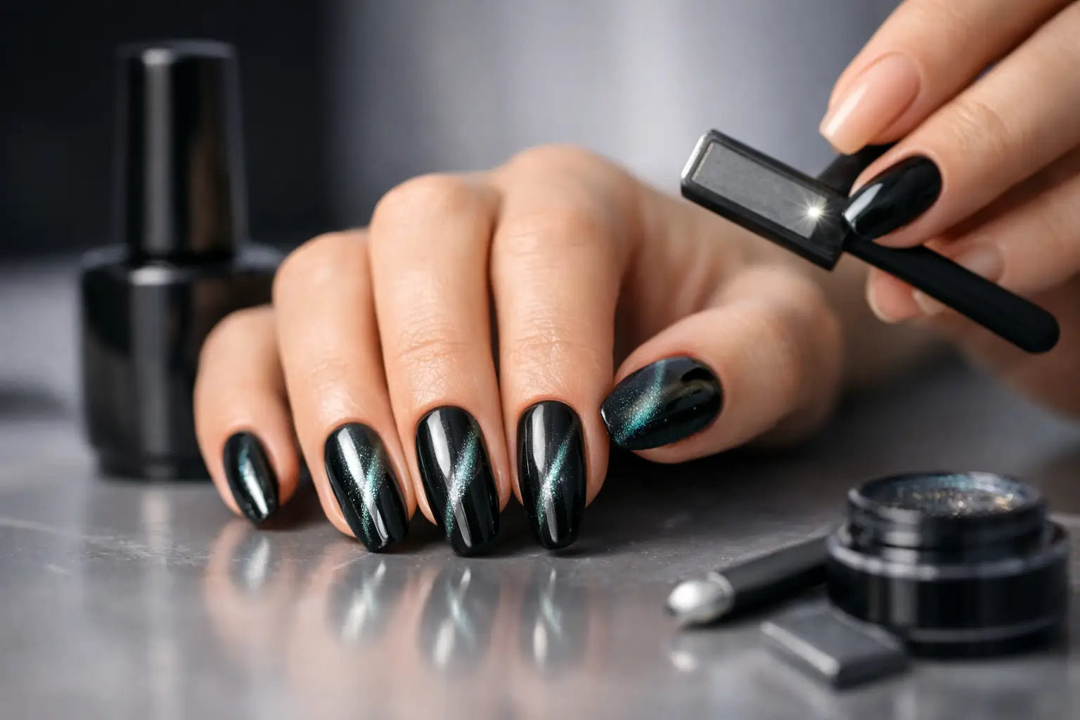 Image of Oja semipermanenta cu efect cat eye