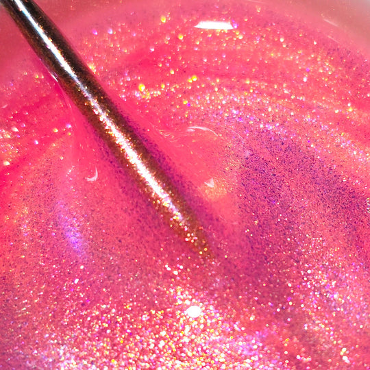 Builder Gel Regal Brilliance 01 Coria – gel roz sclipitor pe pensulă