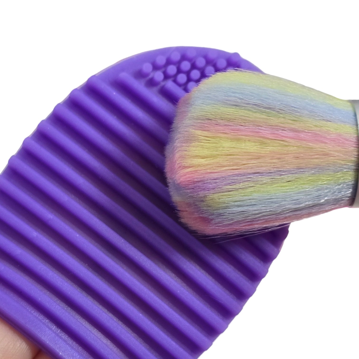 Image of Curatator Pensule Machiaj Roz