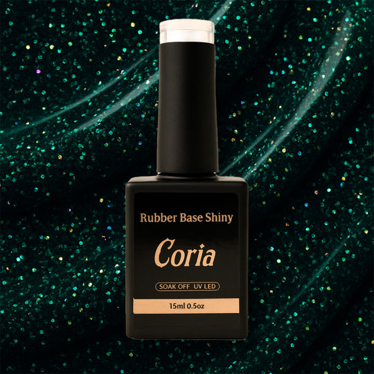 Baza Rubber Shiny Coria 612023, flacon 15 ml pe fundal verde închis sclipitor