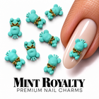 Nail Art Mint Royalty – ursuleți verde-mentă cu fundă aurie, cu exemplu pe unghie