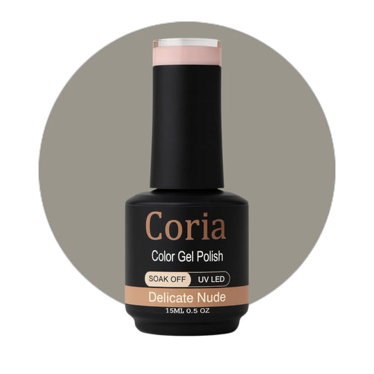 Ojă semipermanentă Coria Delicate Nude 46, flacon 15 ml pe fundal gri-bej