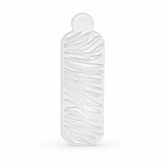 Formă din silicon pentru unghii KYLIE – textură cu dungi