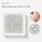 Nail Art Moonbeam Silver 02 – cristale argintii în cutie, cu exemplu pe unghie