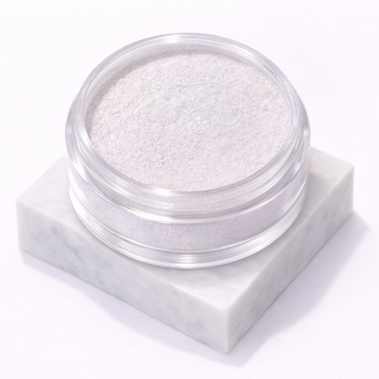 Pigment pentru unghii Reflexii Blue GRAZA – pulbere albă perlată în borcan
