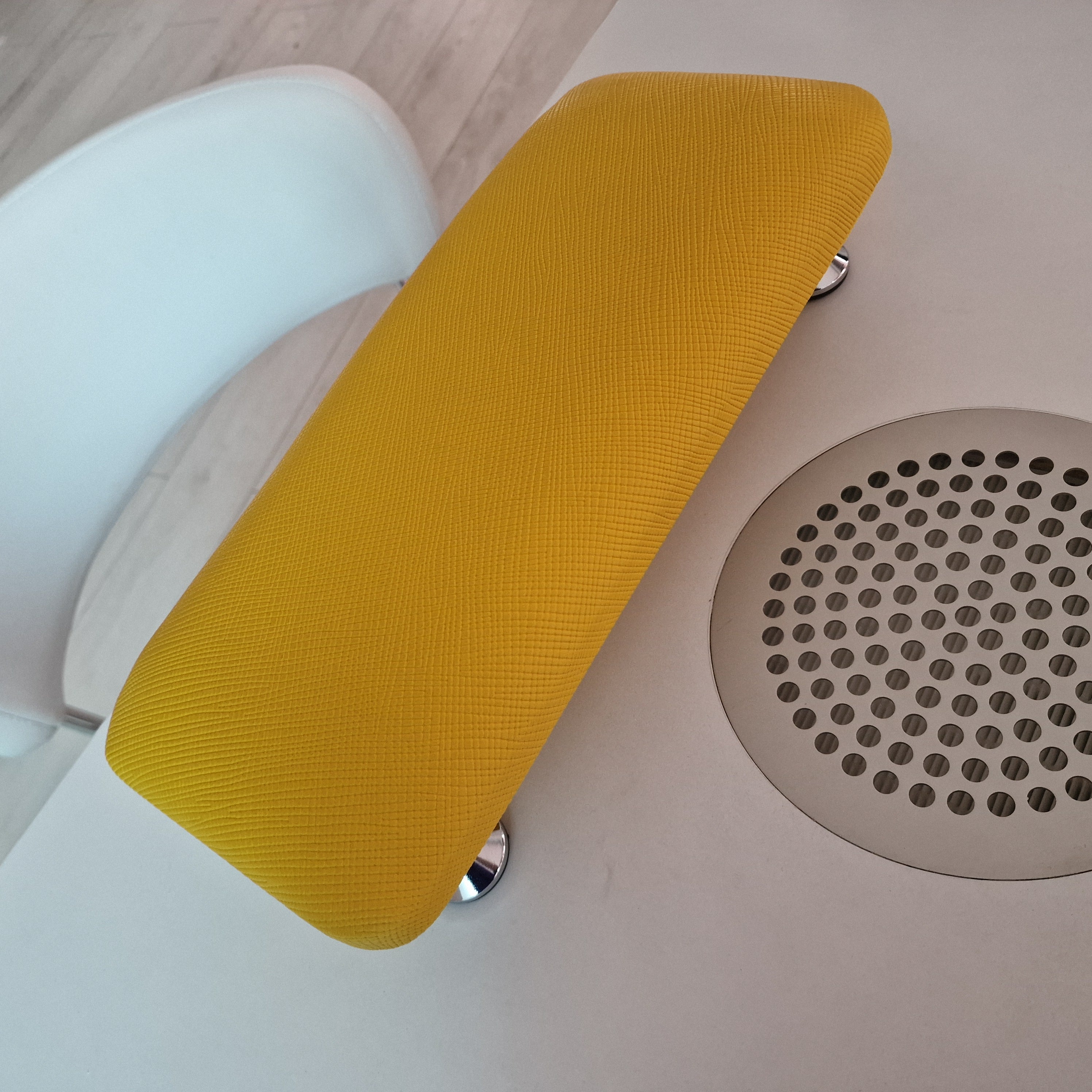 Suport Mana pentru Manichiura Aeroforce Yellow 35 cm GAB