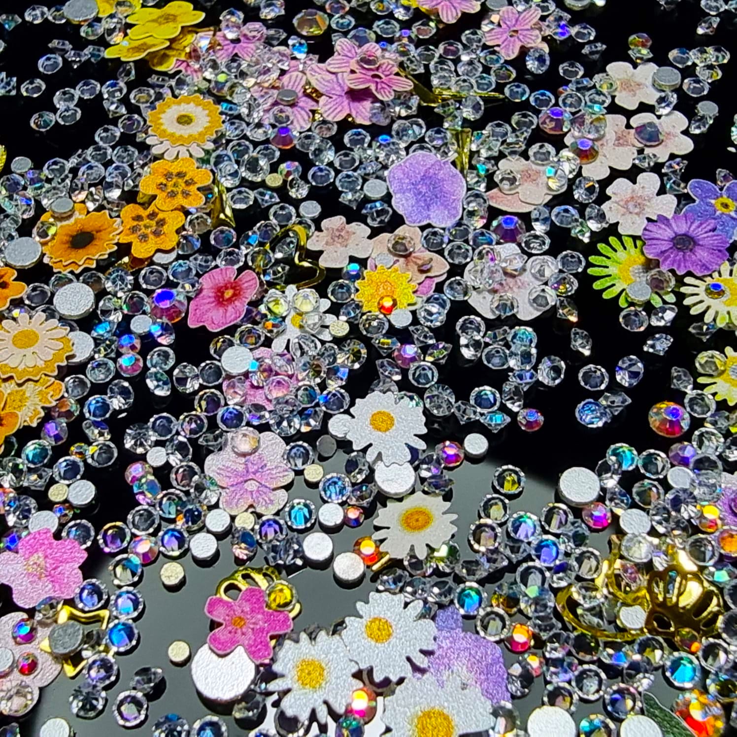 Image of Decor Unghii Mix Forme Diferite C24