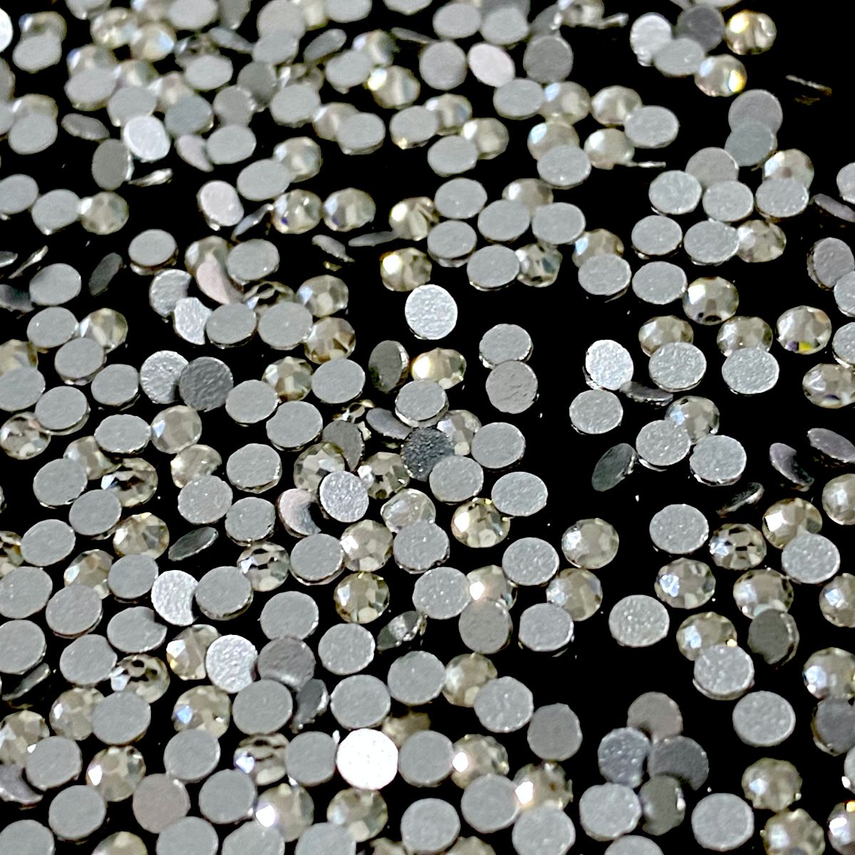 Strasuri Decor Unghii Argintii 1.5 mm