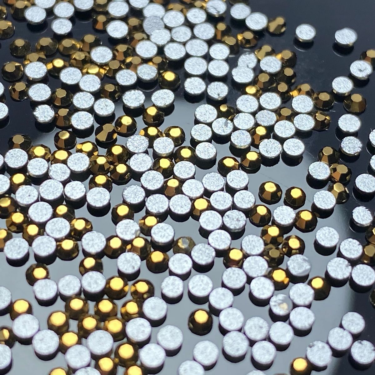 Image of Strasuri Decor Unghii Aurum SS 1.5 mm